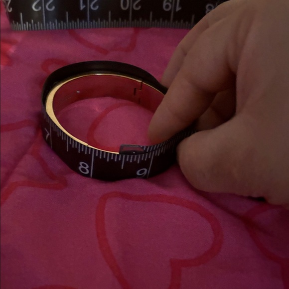 Henry Bendel New York Gold and Crystal Women's Bracelet - Picture 13 of 13